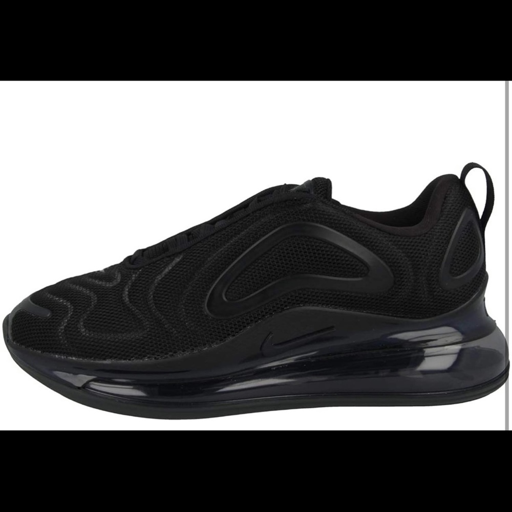 NIKE air max 720 running size 5.5Y - all black - used - perfect condition